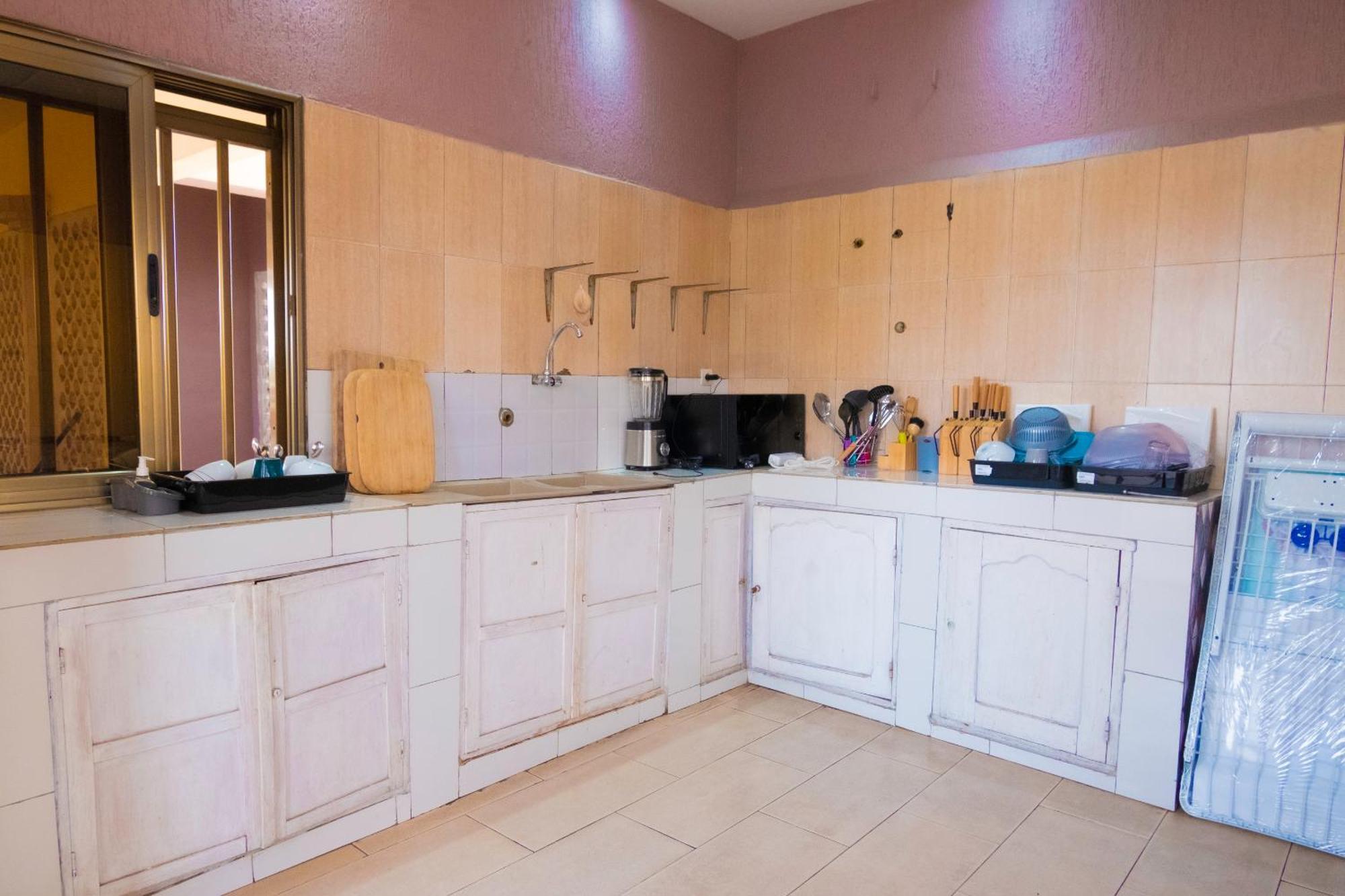 Studio Cosy Et Moderne Lomé Buitenkant foto